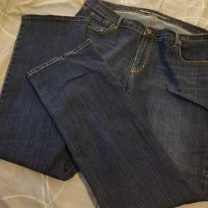 Old Navy Dark Wash Jeans, size 18
